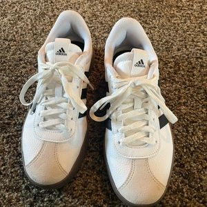 Adidas VL Court size 8